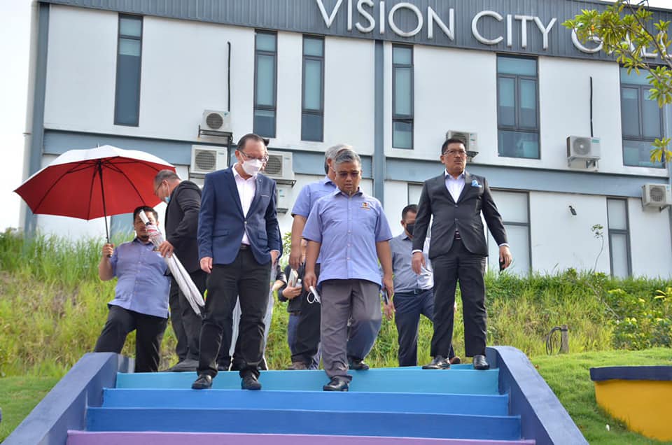 LAWATAN DATUK BANDAR DAN SESI TAKLIMAT PEMBENTANGAN KEMAJUAN PROJEK PELANCONGAN GEMBOX@NILAI 