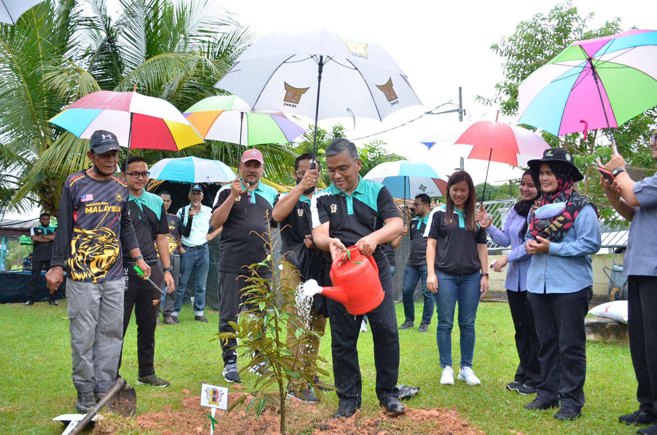 PROGRAM KEBUN KOMUNITI SURIA RESIDENCES, PERDANA COLLEGE HEIGHTS, PAJAM