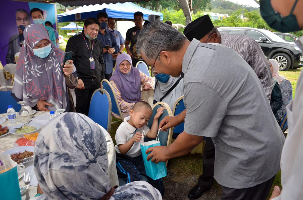 PROGRAM MASYARAKAT PENYAYANG (LA21) BERSAMA PUSAT PEMULIHAN DALAM KOMUNITI (PPDK) PEKAN MANTIN