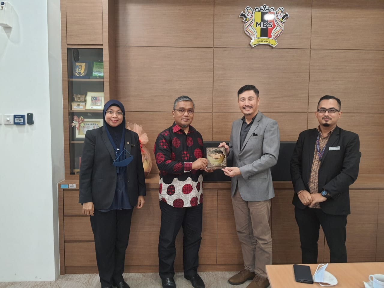 LAWATAN HORMAT PENSYARAH INTI INTERNATIONAL UNIVERSITY & COLLEGES