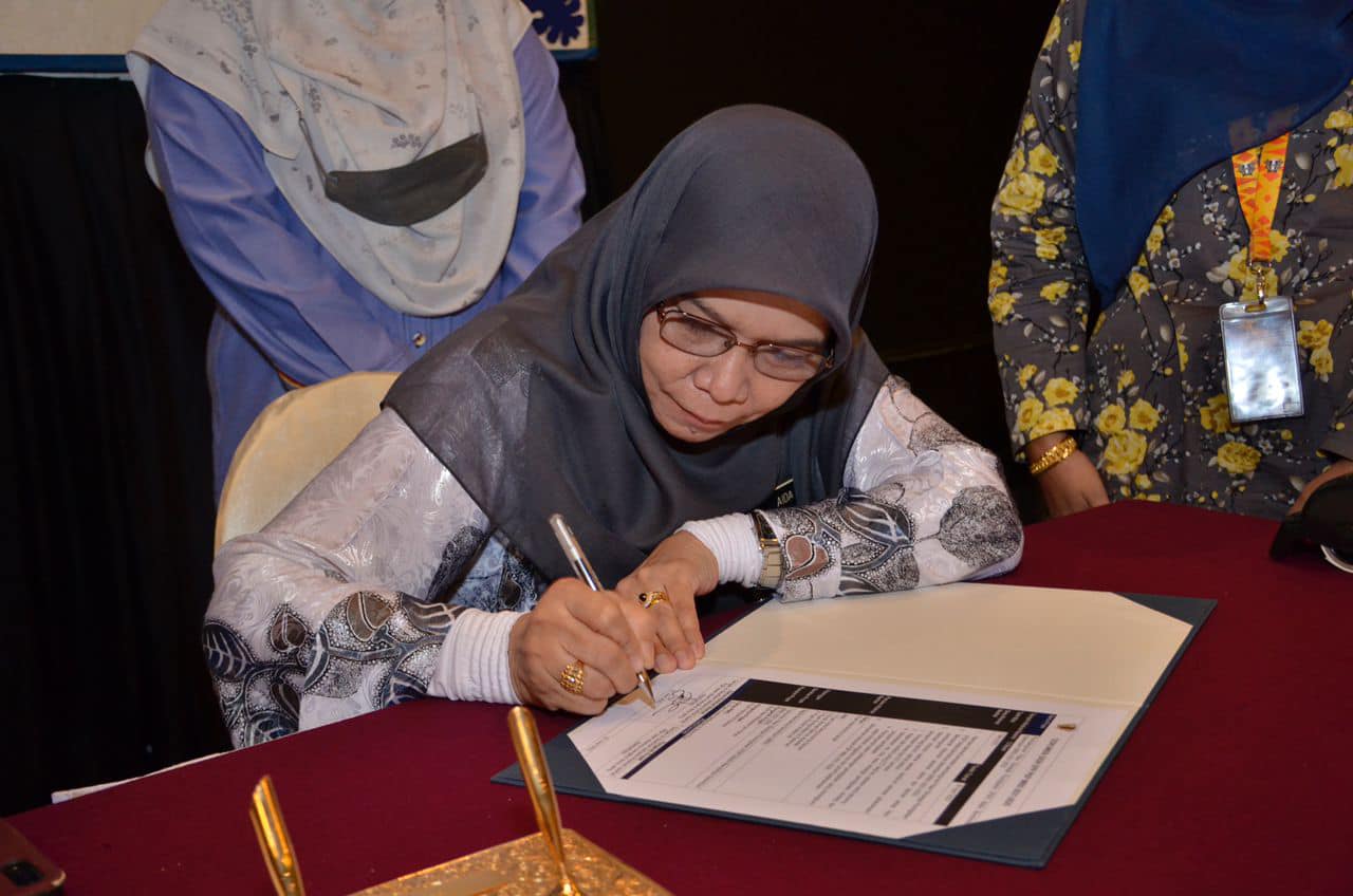 MAJLIS PENYERAHAN PROJEK (SIGN OFF) PELAN STRATEGIK PENDIGITALAN (PSP) MAJLIS BANDARAYA SEREMBAN 2021-2022