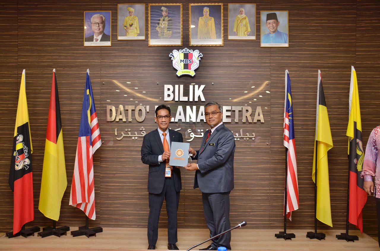 MAJLIS MENANDATANGANI LAPORAN KHIDMAT NASIHAT DI ANTARA MBS BERSAMA (SPRM)