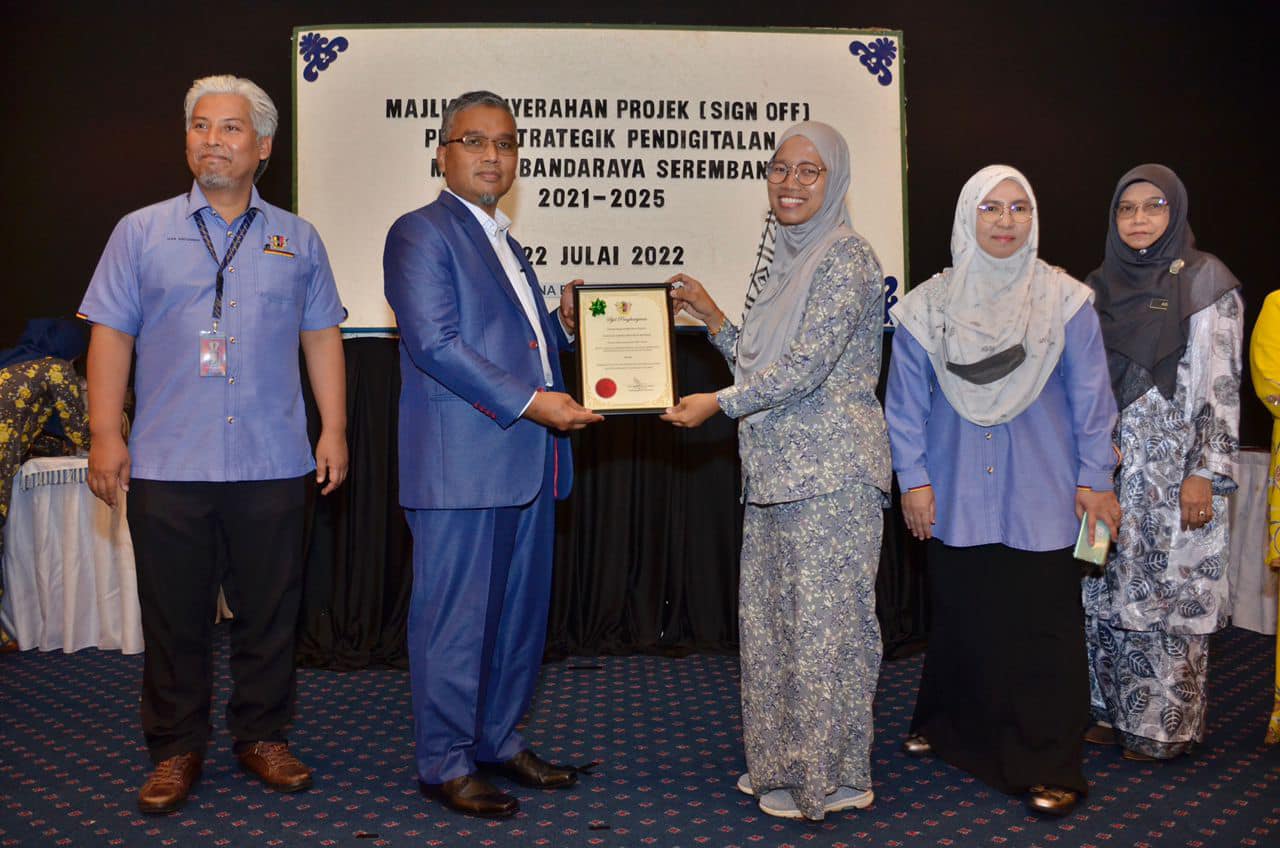 MAJLIS PENYERAHAN PROJEK (SIGN OFF) PELAN STRATEGIK PENDIGITALAN (PSP) MAJLIS BANDARAYA SEREMBAN 2021-2022