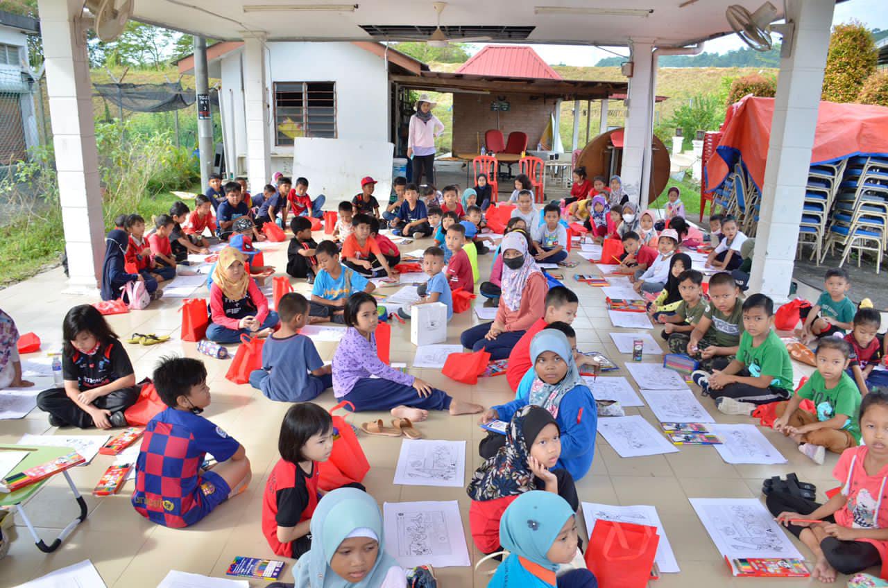 MAJLIS PENYAMPAIAN HADIAH BAGI SUKANEKA HARI SIHAT DUN LABU