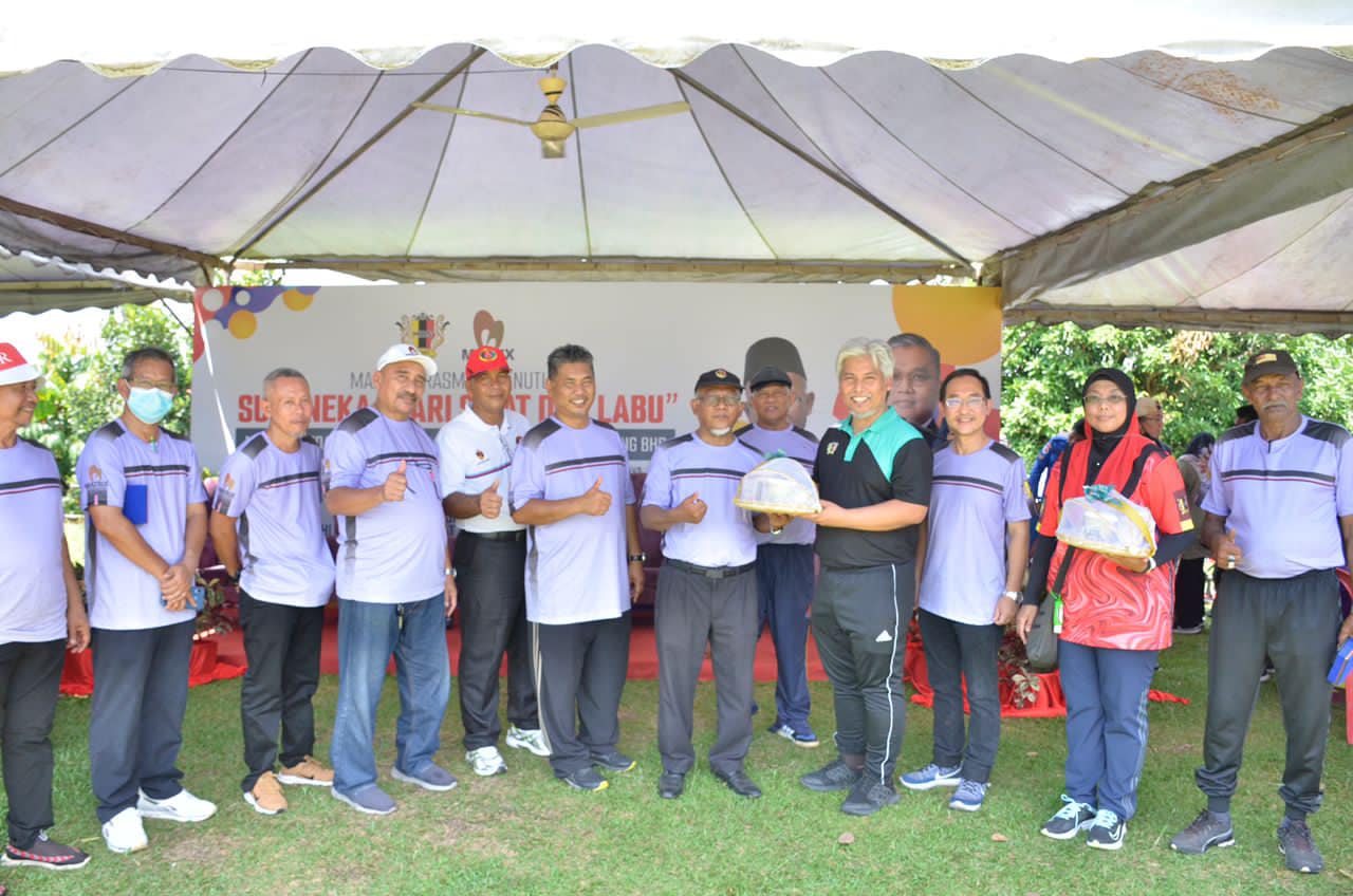 MAJLIS PENYAMPAIAN HADIAH BAGI SUKANEKA HARI SIHAT DUN LABU