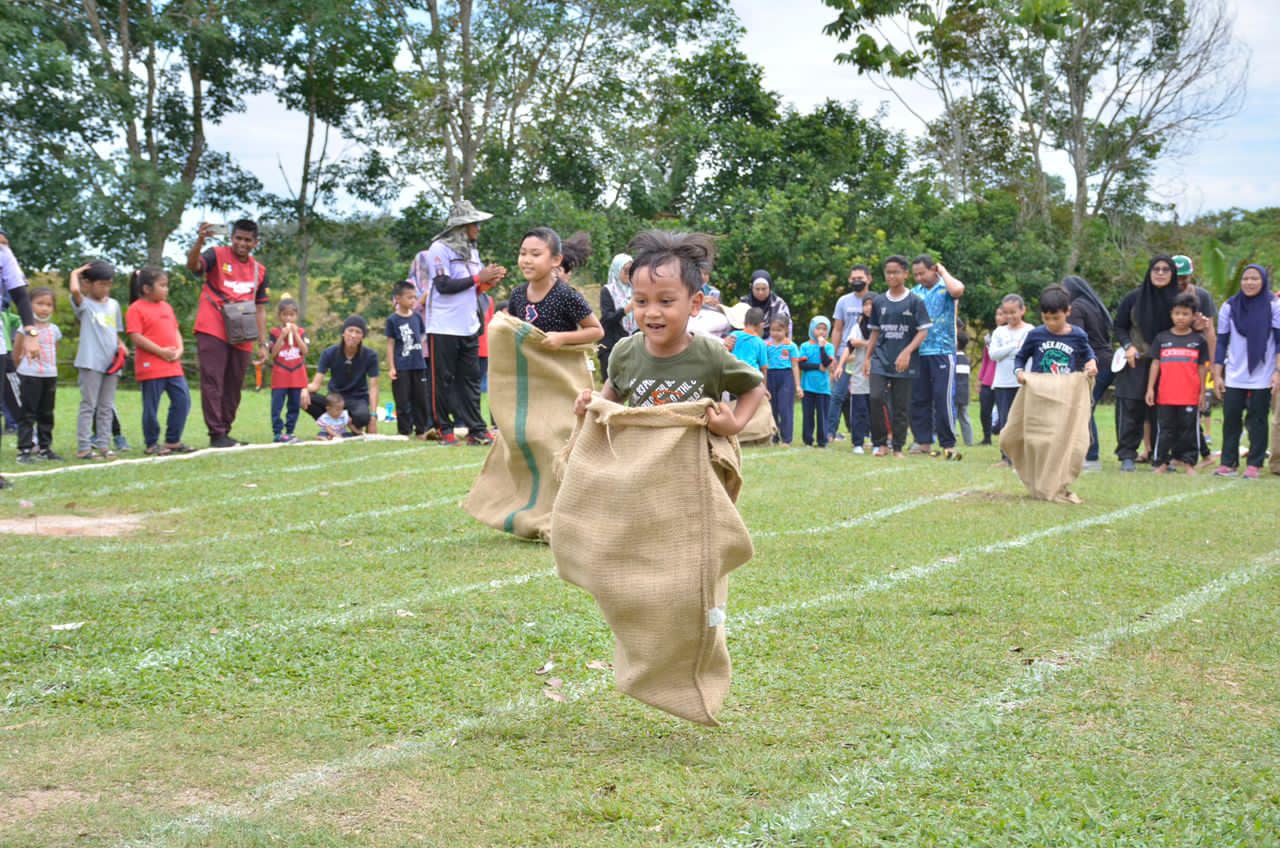 MAJLIS PENYAMPAIAN HADIAH BAGI SUKANEKA HARI SIHAT DUN LABU