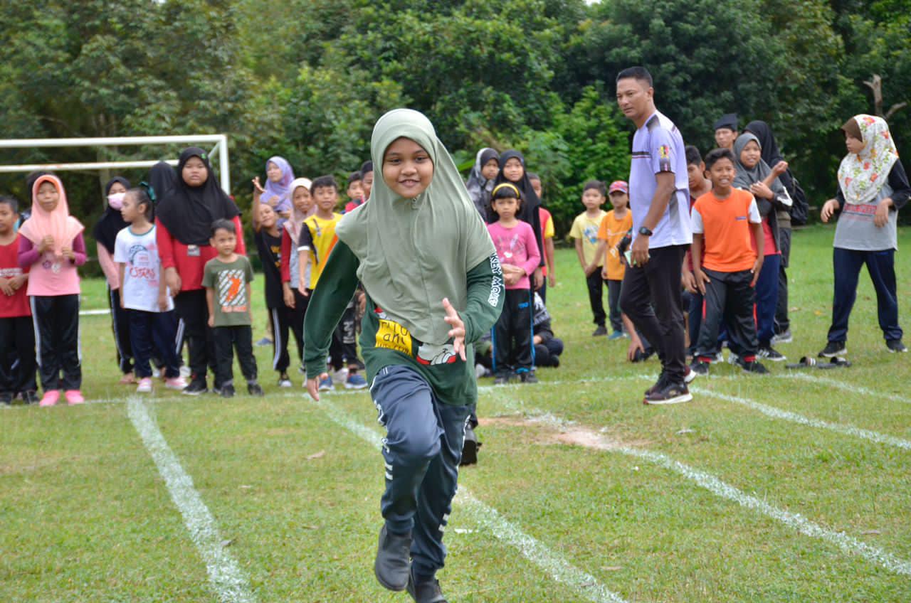 MAJLIS PENYAMPAIAN HADIAH BAGI SUKANEKA HARI SIHAT DUN LABU