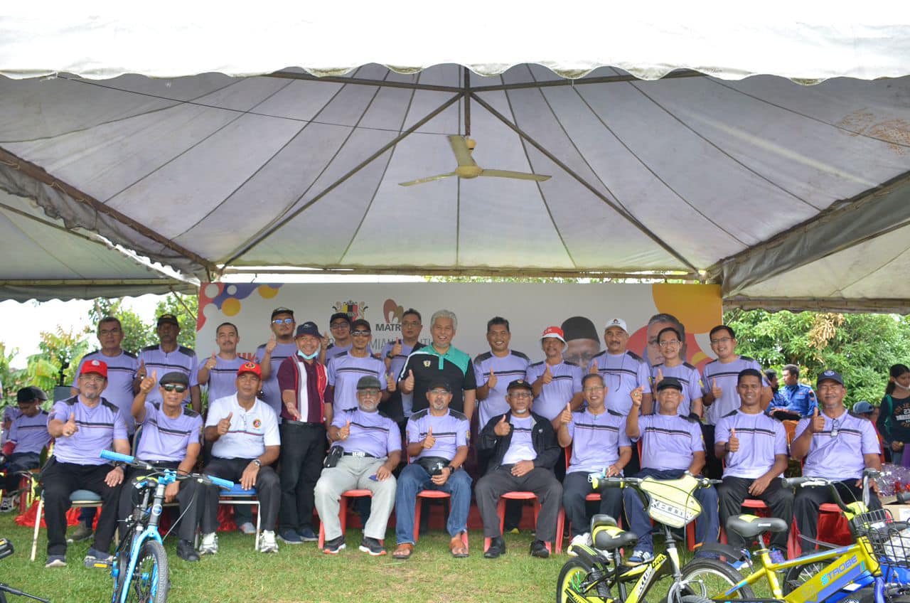 MAJLIS PENYAMPAIAN HADIAH BAGI SUKANEKA HARI SIHAT DUN LABU