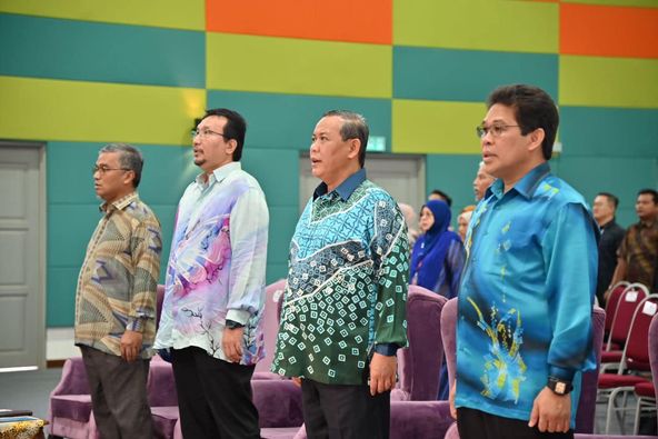 Majlis Penyerahan Dewan