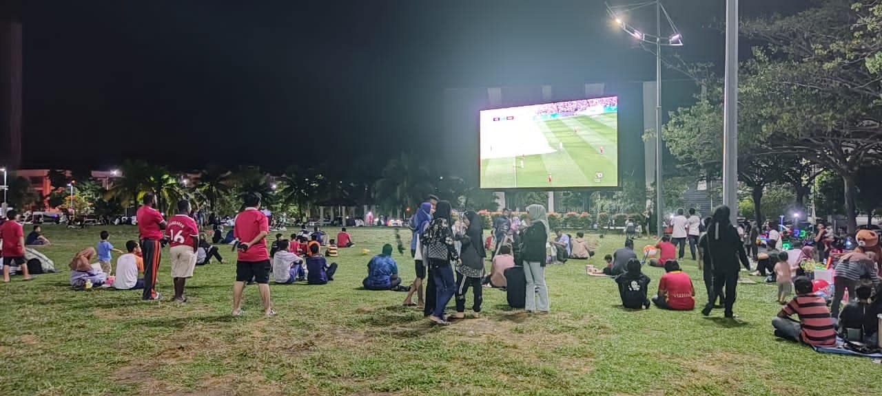 TAYANGAN SKRIN BESAR DATARAN NILAI