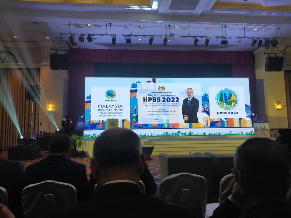 ANUGERAH KEJIRANAN HIJAU (AKH) 2022 KATEGORI PERUMAHAN BERTANAH SEMPENA HARI PERANCANGAN BANDAR SEDUNIA (HPBS).