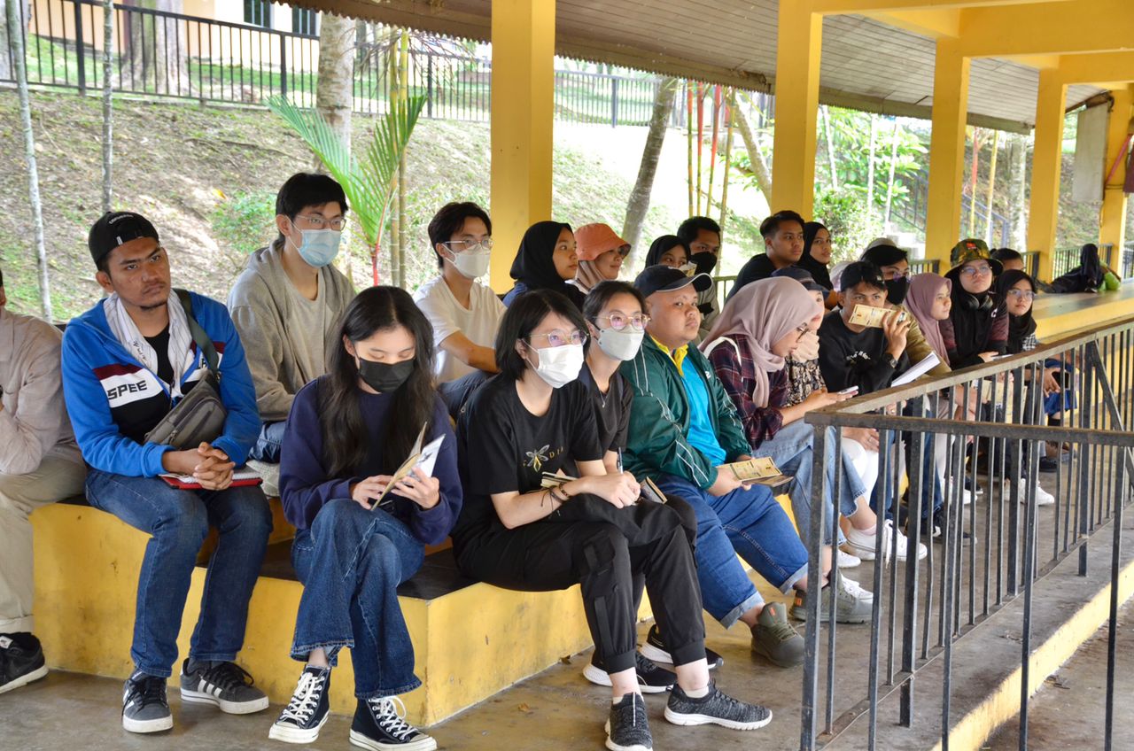 LAWATAN AKADEMIK KURSUS SARJANA MUDA SAINS SENIBINA UTM