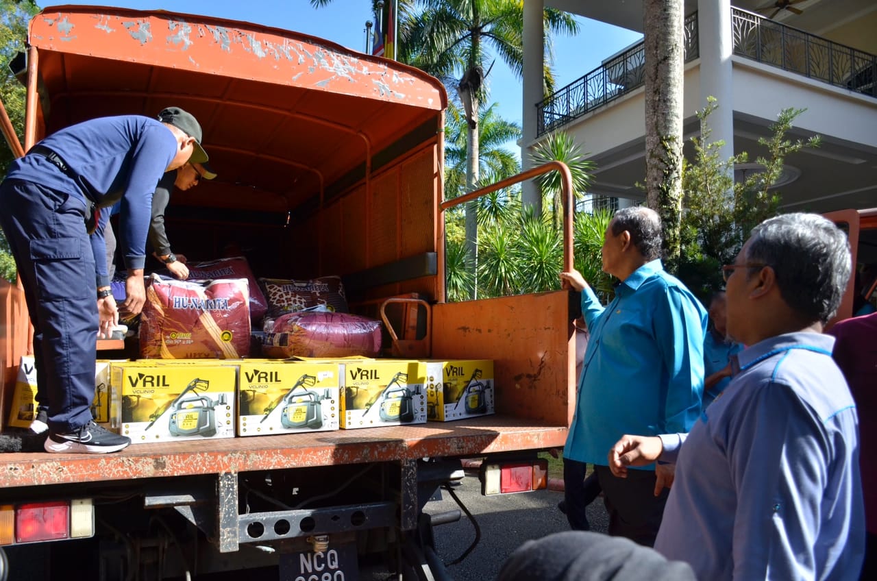 MISI BANTUAN PASCA BANJIR PANTAI TIMUR 2023 DI KEDIAMAN RASMI MENTERI BESAR NEGERI SEMBILAN.