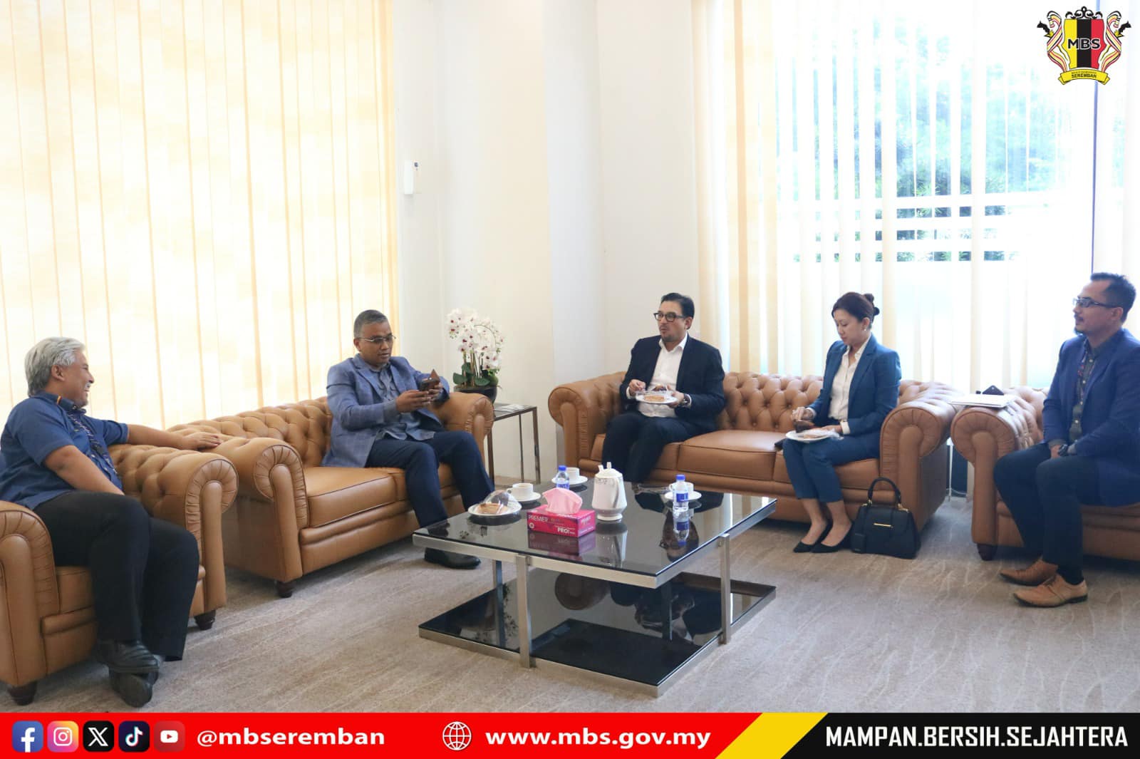 KUNJUNGAN HORMAT DARIPADA Y.M TUNKU DATO' MOHAMED ALAUDDIN TUNKU NAQUIYUDDIN