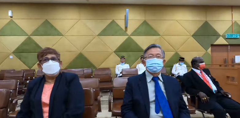 ANGKAT SUMPAH AHLI MAJLIS