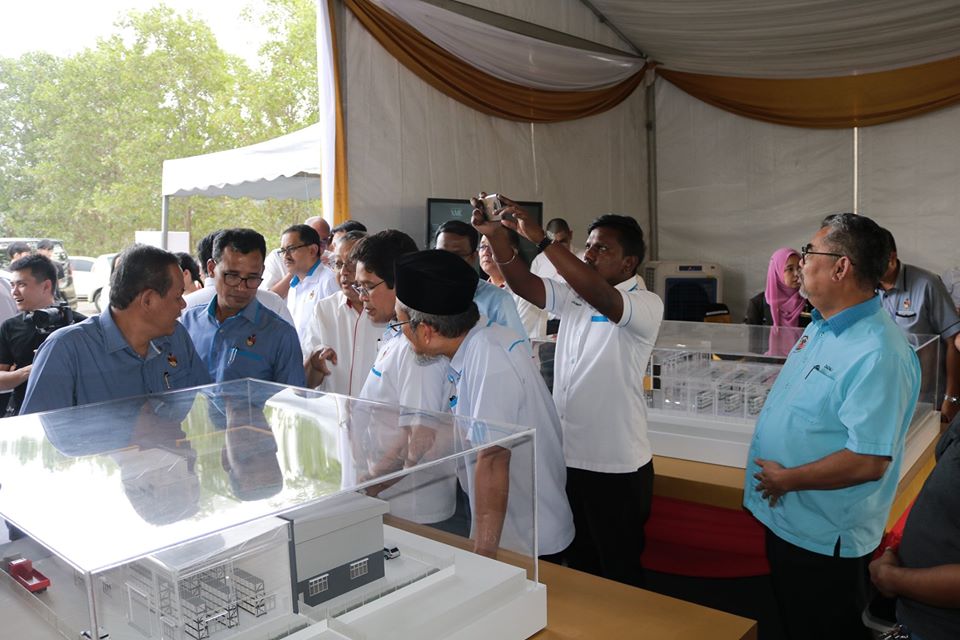MAJLIS PECAH TANAH PUSAT PERDAGANGAN XME SIME DARBY PROPERTY NILAI IMPIAN