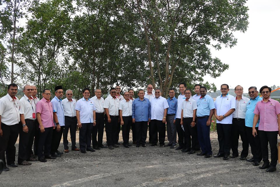 MAJLIS PECAH TANAH PUSAT PERDAGANGAN XME SIME DARBY PROPERTY NILAI IMPIAN
