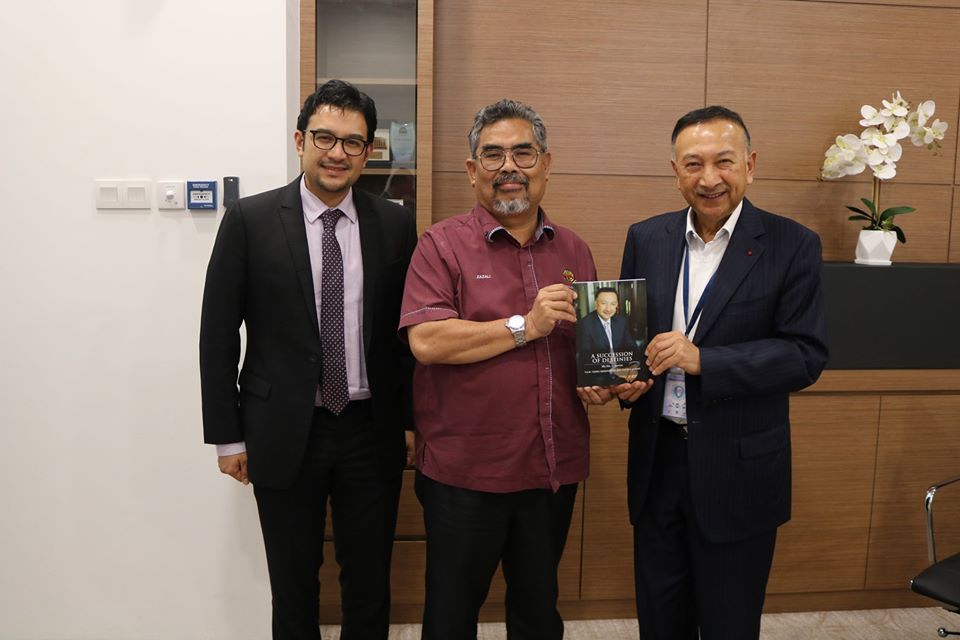 Kunjungan Hormat daripada Seremban Half Marathon oleh YAM Tunku Dato’ Seri Utama Naquiyuddin Ibni Almarhum Tuanku Ja’afar dan YM Tunku Dato’ Mohamed Alauddin Tunku Naquiyuddin