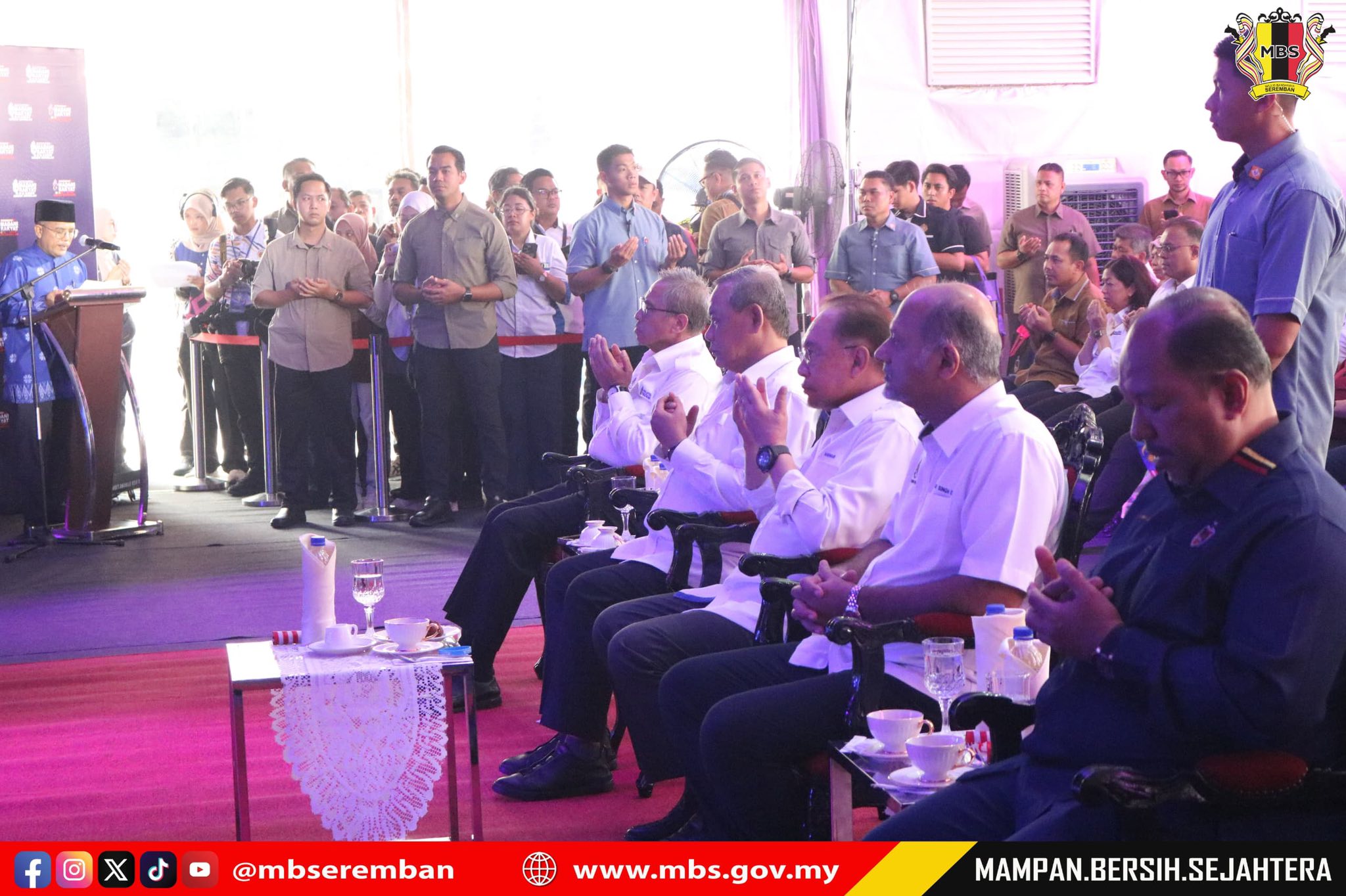 DATUK BANDAR MBS TERIMA SIJIL PENGHARGAAN REFORMASI KERENAH BIROKRASI (RKB) DARIPADA KETUA SETIAUSAHA NEGARA