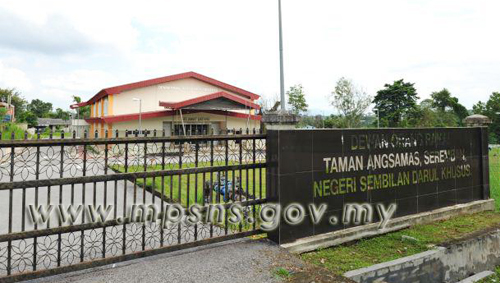 Dewan orang ramai taman tasik jaya