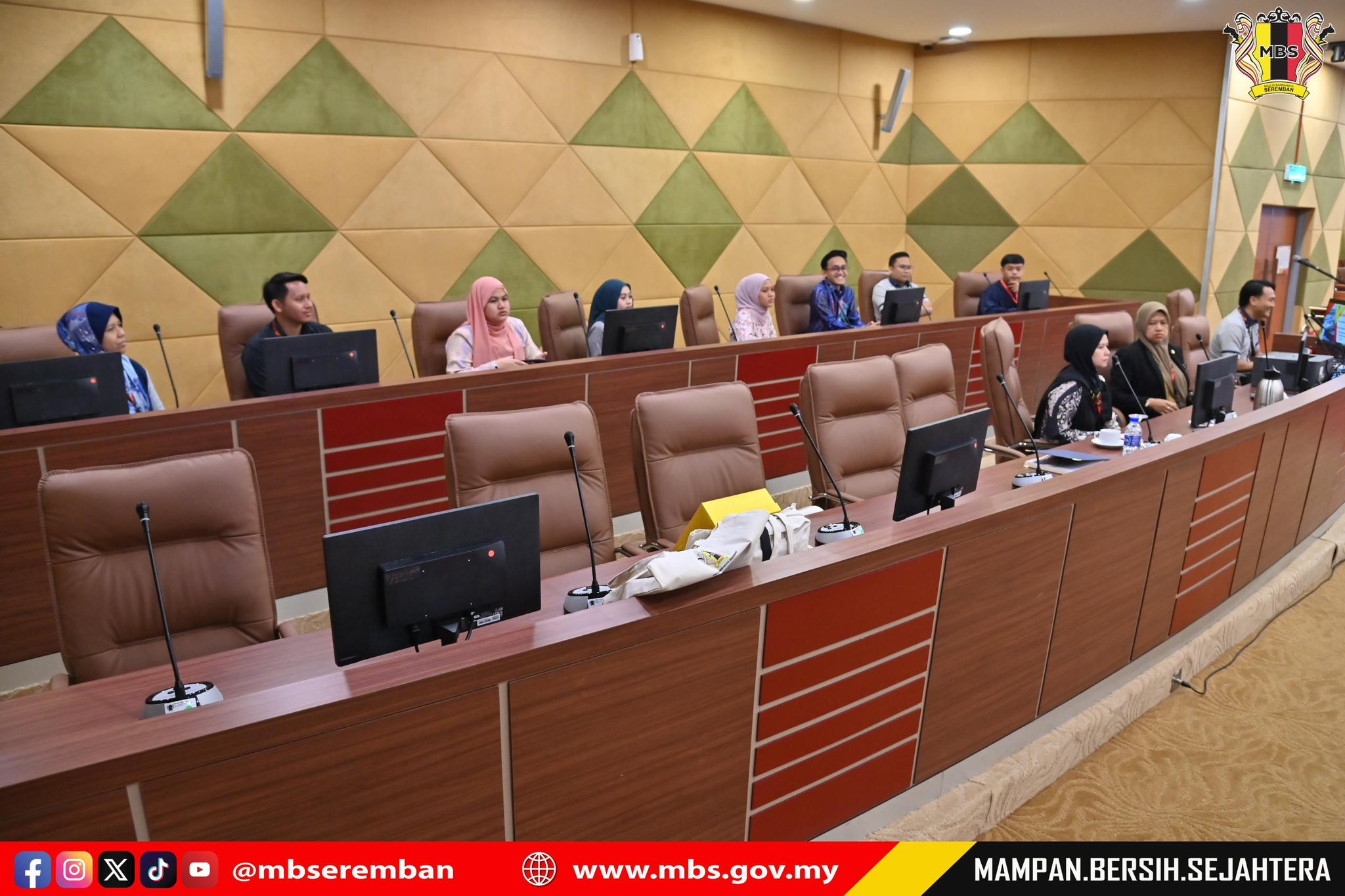 KUNJUNGAN HORMAT MAJLIS PERBANDARAN BATU PAHAT KE MAJLIS BANDARAYA SEREMBAN