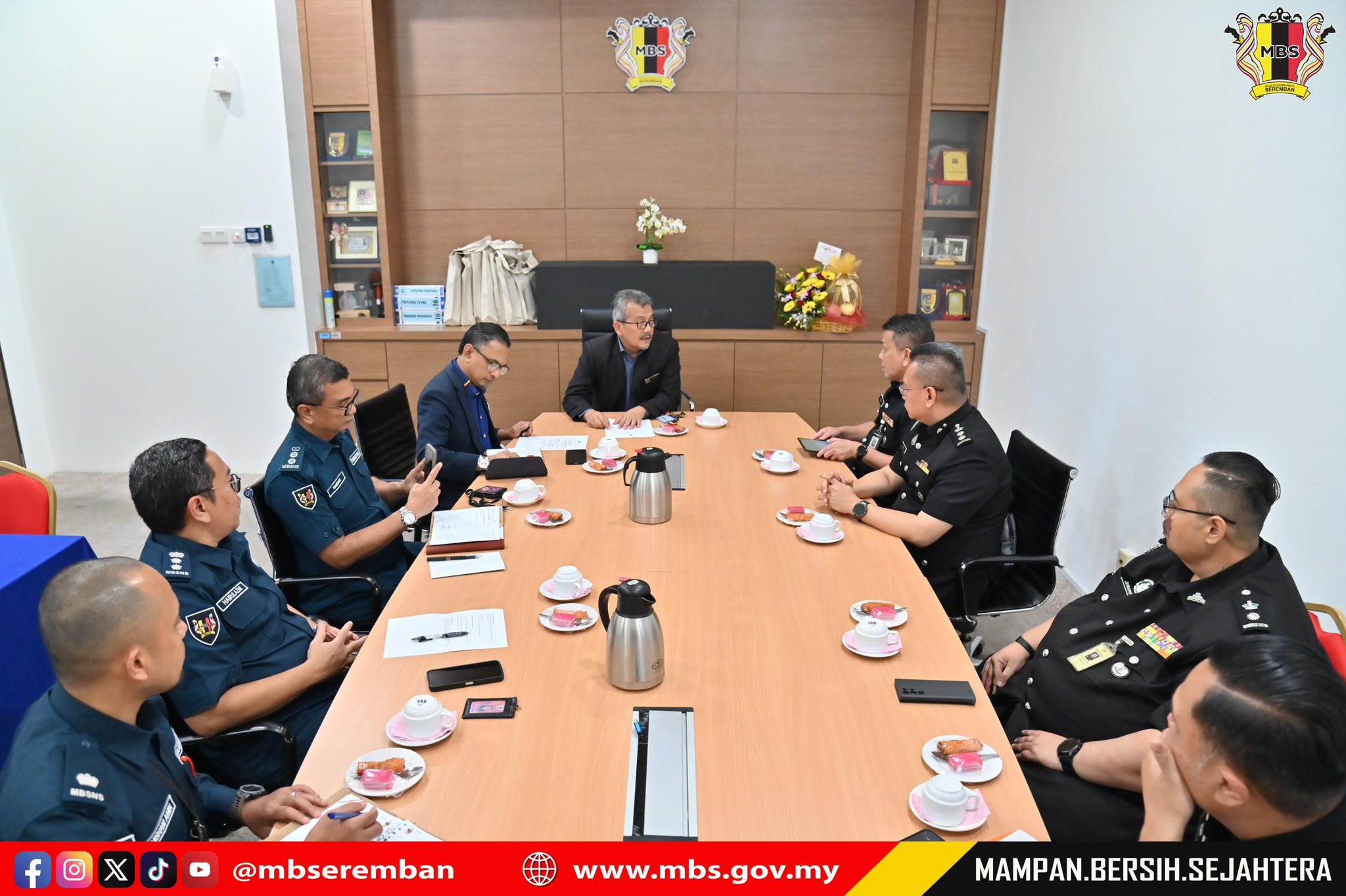 KUNJUNGAN HORMAT PENGARAH IMIGRESEN NEGERI SEMBILAN KE ATAS DATUK BANDAR