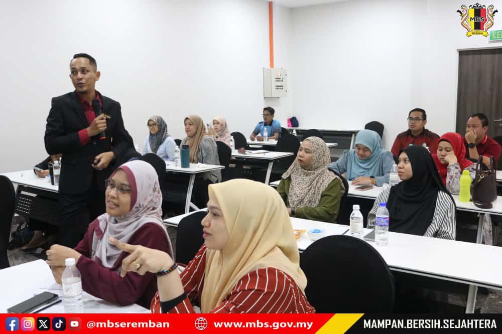 KURSUS PENGURUSAN KAUNTER PROFESIONAL: WAJAH MESRA MBS