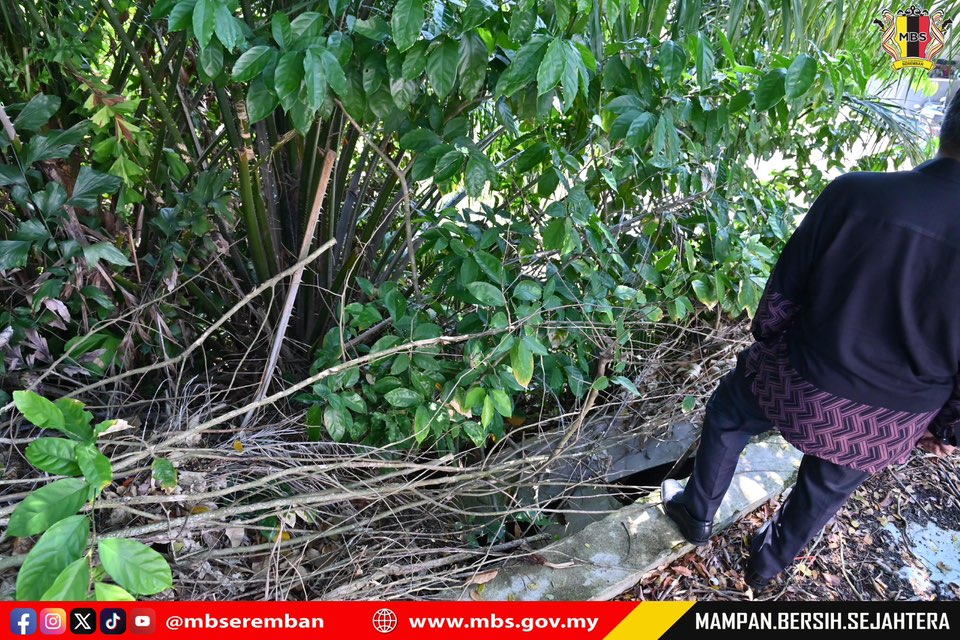 LAWATAN TURUN PADANG DATUK BANDAR