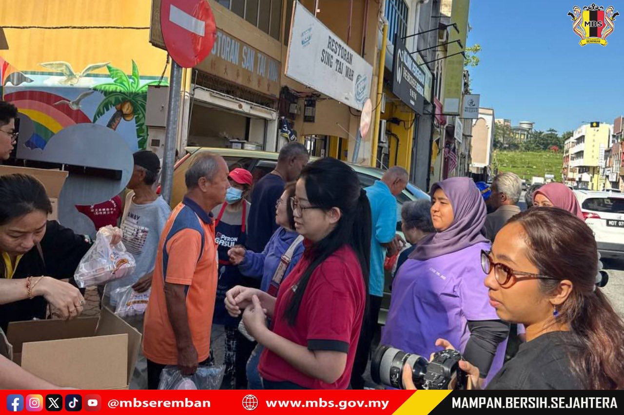 MAJLIS PENYEMPURNAAN & PENGHARGAAN MURAL @ NUTRIPLUS