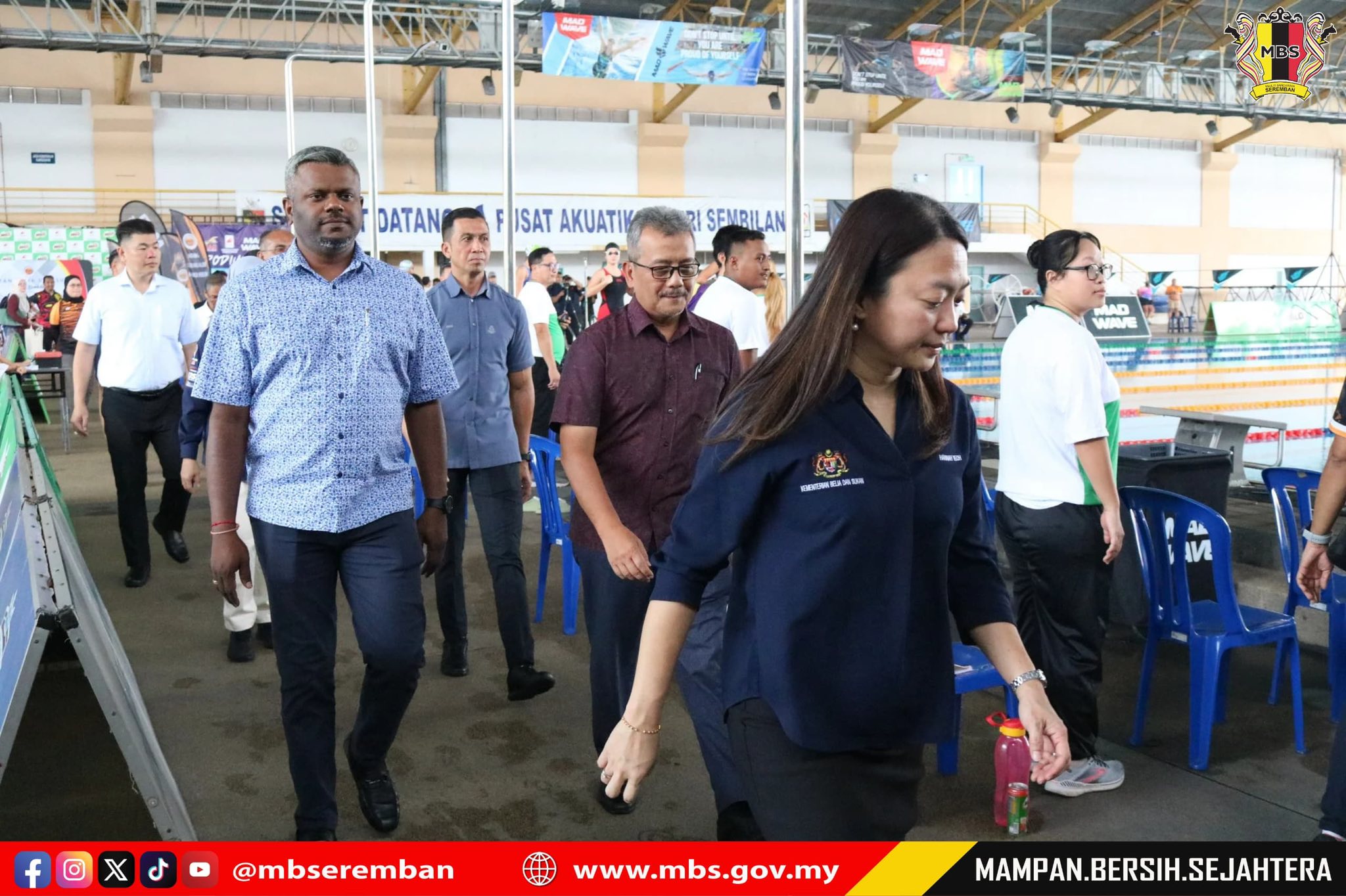 MAJLIS PENYERAHAN PROJEK MENAIK TARAF PAPAN MARKAH (SCOREBOARD) DI PUSAT AKUATIK PAROI