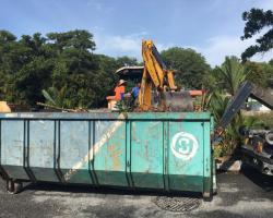 Prog Gotong Royong membersihkan kawasan sekitar kolam tebatan banjir berhampiran Stadium Hoki Sbn 2