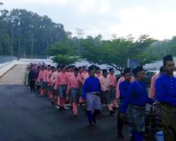 Perarakan Maulidur Rasul oleh pegawai dan kakitangan Majlis Perbandaran Seremban di Wisma Bandaraya