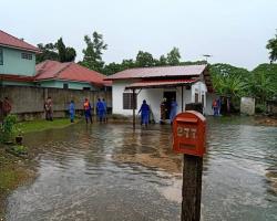 Pengarah Kejuruteraan bersama Team Kejuruteraan dan Angkatan Pertahanan Awam Malaysia serta pihak bomba telah melakukan kerja – kerja pembersihan untuk mengatasi air bertakung