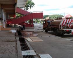 KERJA-KERJA PEMBERSIHAN PASAR-PASAR AWAM