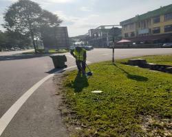 KERJA-KERJA PEMBERSIHAN JALAN JKR