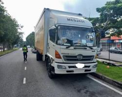 PEMANTAUAN KENDERAAN BERAT DALAM KAWASAN TAMAN PERUMAHAN