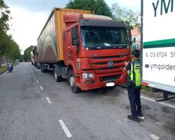 PEMANTAUAN KENDERAAN BERAT DALAM KAWASAN TAMAN PERUMAHAN