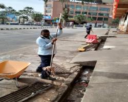 KERJA-KERJA PEMBERSIHAN PASAR-PASAR AWAM