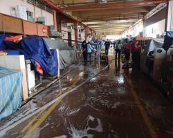 KERJA-KERJA PEMBERSIHAN PASAR-PASAR AWAM