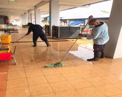 KERJA-KERJA PEMBERSIHAN PASAR-PASAR AWAM