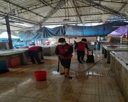 KERJA-KERJA PEMBERSIHAN PASAR-PASAR AWAM