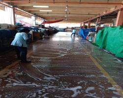 KERJA-KERJA PEMBERSIHAN PASAR-PASAR AWAM