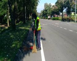 PEMBERSIHAN JALAN DI JALAN-JALAN JKR