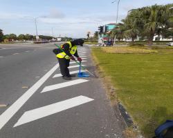 KERJA-KERJA PEMBERSIHAN JALAN JKR9