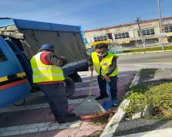 KERJA-KERJA PEMBERSIHAN JALAN JKR
