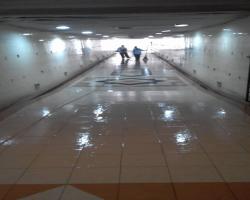 KERJA PEMBERSIHAN TEROWONG PEJALAN KAKI KTM SEREMBAN