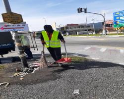 KERJA-KERJA PEMBERSIHAN JALAN JKR