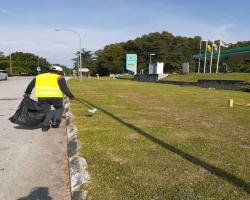 KERJA-KERJA PEMBERSIHAN JALAN JKR