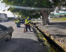 KERJA-KERJA PEMBERSIHAN JALAN JKR