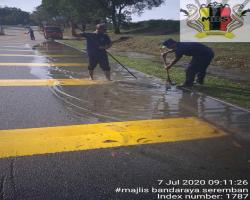 PEMBERSIHAN ‘SCUPPER DRAIN’